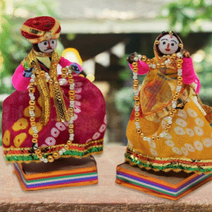 JH Gallery Handmade Recycled Material Rajasthani Dulha Dulhan Figurines